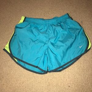 Nike Girls Dry Tempo Running Shorts